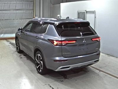 MITSUBISHI OUTLANDER PHEV