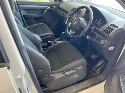VOLKSWAGEN GOLF TOURAN
