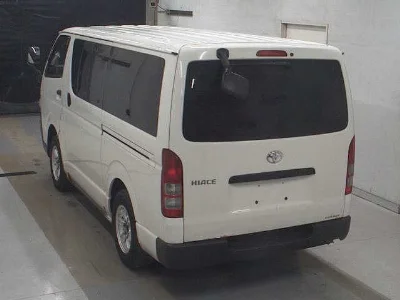 TOYOTA HIACE VAN