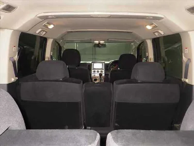 MITSUBISHI DELICA D5