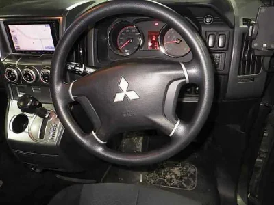 MITSUBISHI DELICA D5