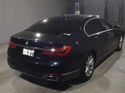 BMW 7 SERIES