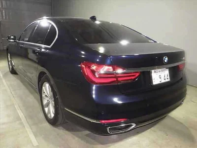BMW 7 SERIES