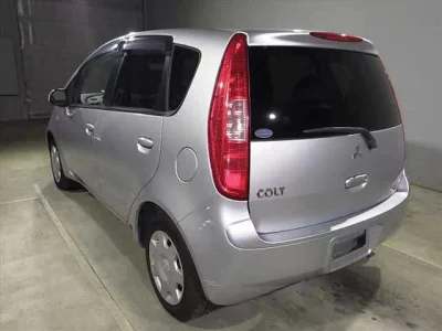 MITSUBISHI COLT