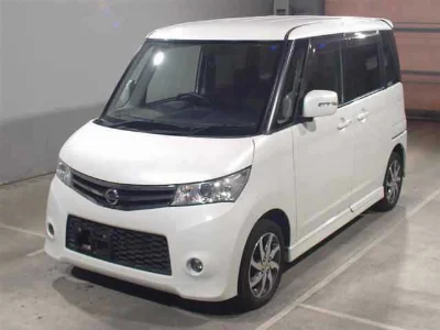 NISSAN ROOX