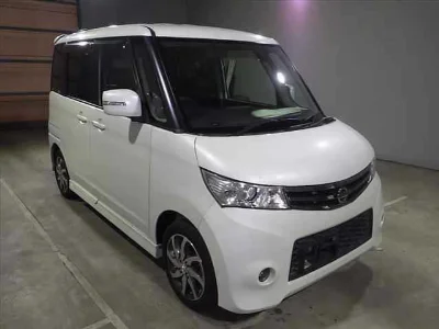 NISSAN ROOX