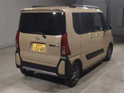 DAIHATSU TANTO FUN CROSS