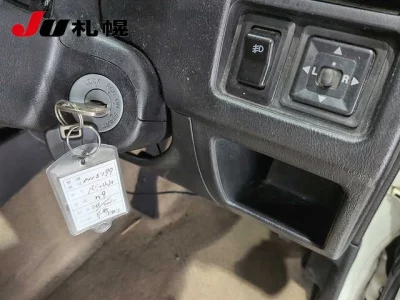 MITSUBISHI PAJERO JUNIOR