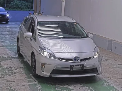 TOYOTA PRIUS PHV