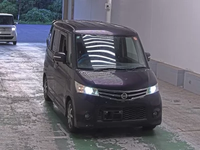 NISSAN ROOX