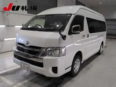 TOYOTA HIACE