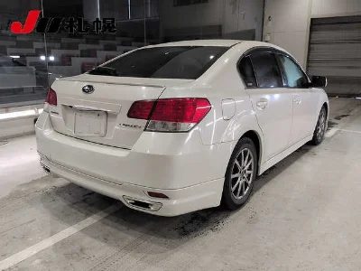 SUBARU LEGACY B4