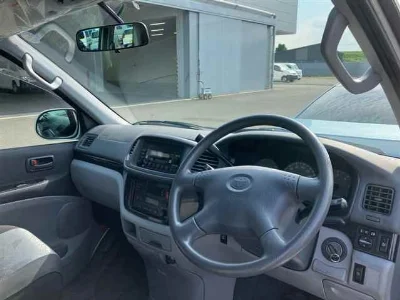TOYOTA HIACE REGIUS