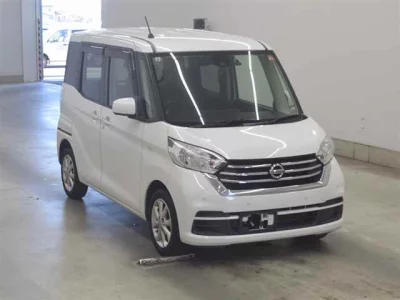 NISSAN DAYZ ROOX