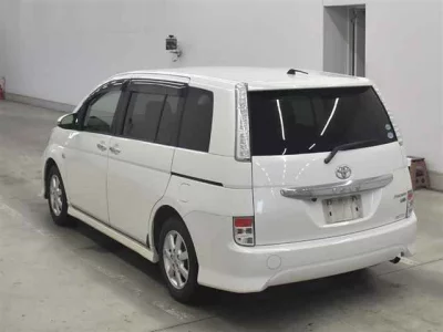 TOYOTA ISIS
