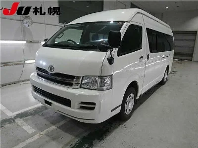 TOYOTA HIACE