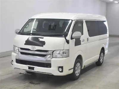 TOYOTA HIACE