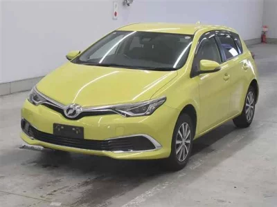 TOYOTA AURIS