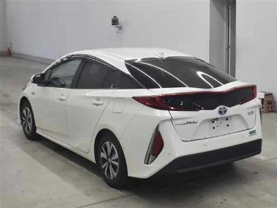 TOYOTA PRIUS PHV