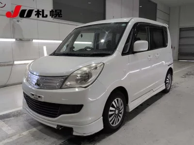 MITSUBISHI DELICA D2