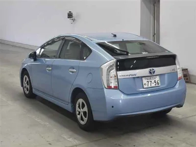 TOYOTA PRIUS PHV