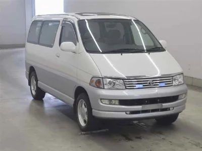TOYOTA HIACE REGIUS