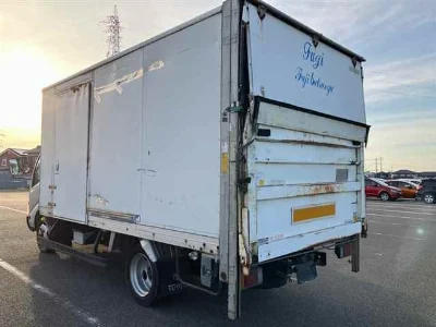 TOYOTA DYNA