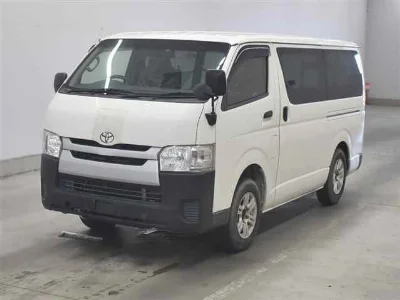 TOYOTA HIACE VAN