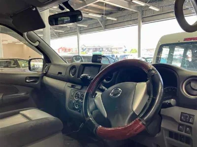 NISSAN NV350 CARAVAN