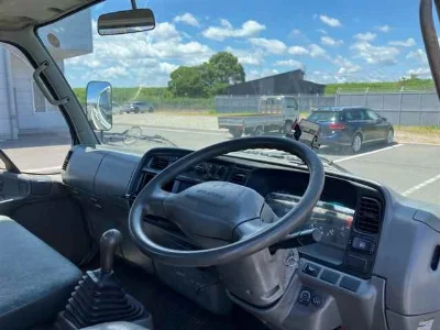 MITSUBISHI CANTER