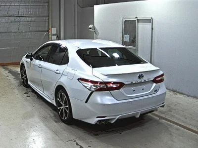 TOYOTA CAMRY