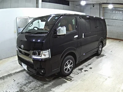 TOYOTA HIACE VAN