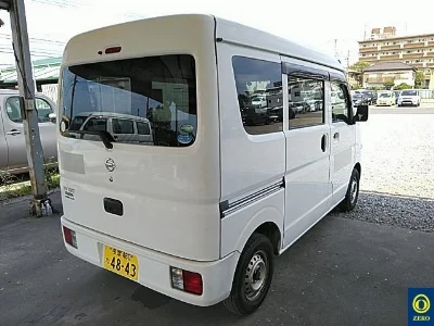 NISSAN CLIPPER VAN