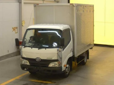 TOYOTA DYNA