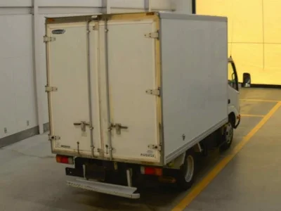 TOYOTA DYNA