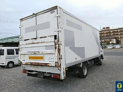 TOYOTA DYNA
