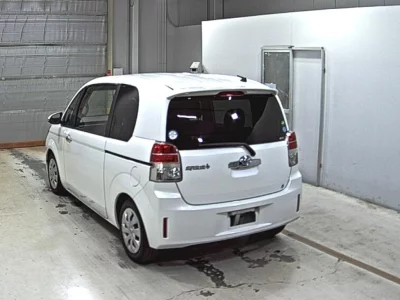 TOYOTA SPADE