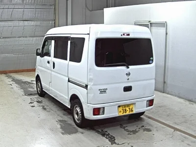 NISSAN CLIPPER VAN