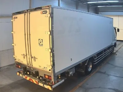 MITSUBISHI FUSO FIGHTER