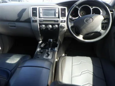 TOYOTA HILUX SURF