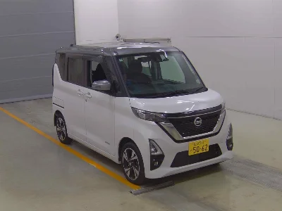 NISSAN ROOX