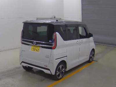NISSAN ROOX