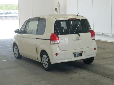 TOYOTA PORTE
