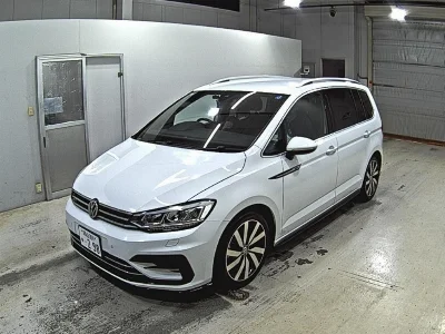 VOLKSWAGEN GOLF TOURAN