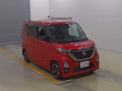 NISSAN ROOX