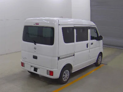 NISSAN CLIPPER VAN