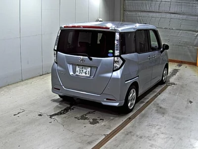 TOYOTA TANK