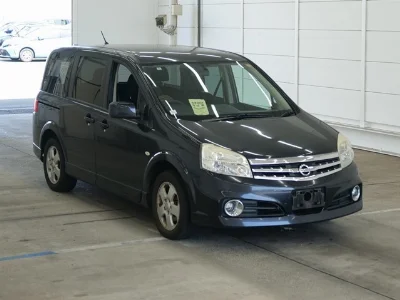 Nissan LAFESTA