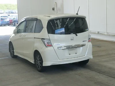 HONDA FREED