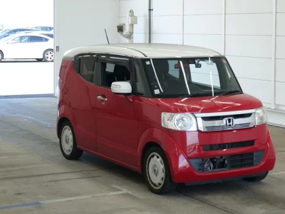 HONDA N BOX SLASH
